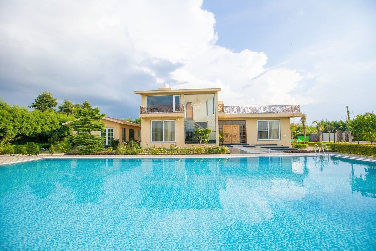 The Kohinoor Farm- 4BHK Farm with Pool in Gurgoan 4