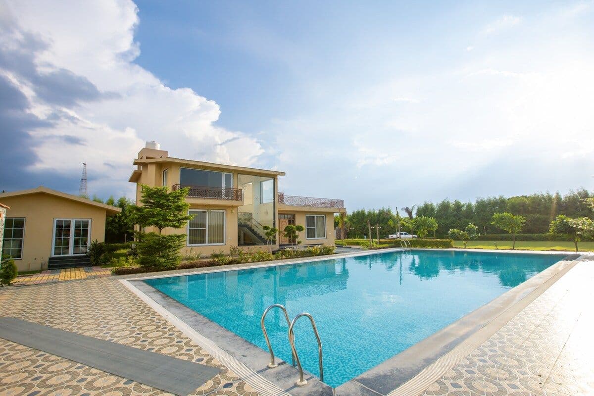 The Kohinoor Farm- 4BHK Farm with Pool in Gurgoan 3