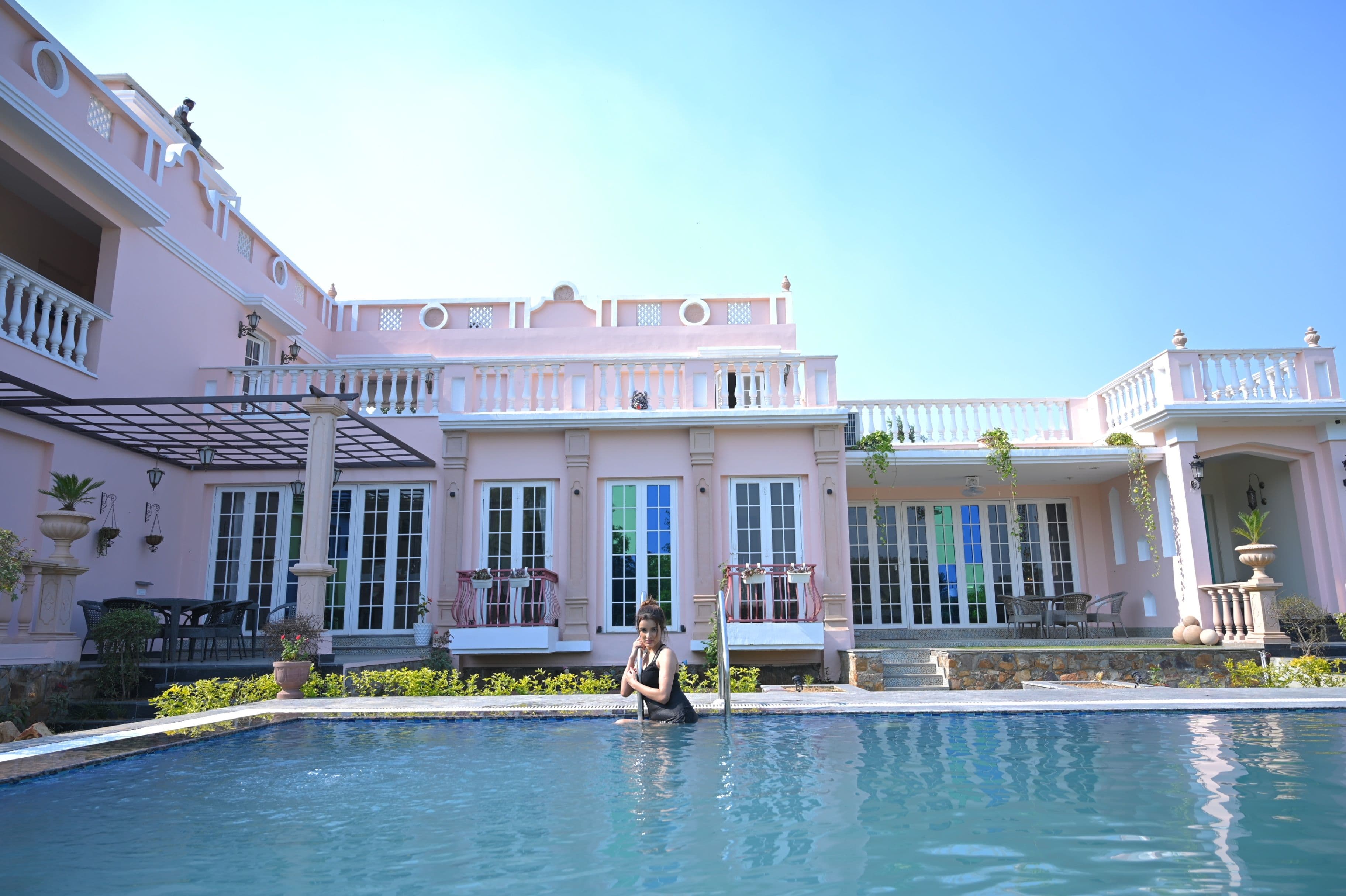 The Kesari Bagh Luxe Farmstay with Pool near Delhi