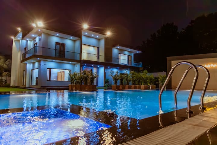 Banyan Villa- 6BR lux villa wth Pvt. Pool in Delhi 2