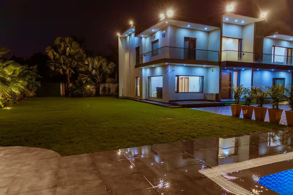 Banyan Villa- 6BR lux villa wth Pvt. Pool in Delhi 5