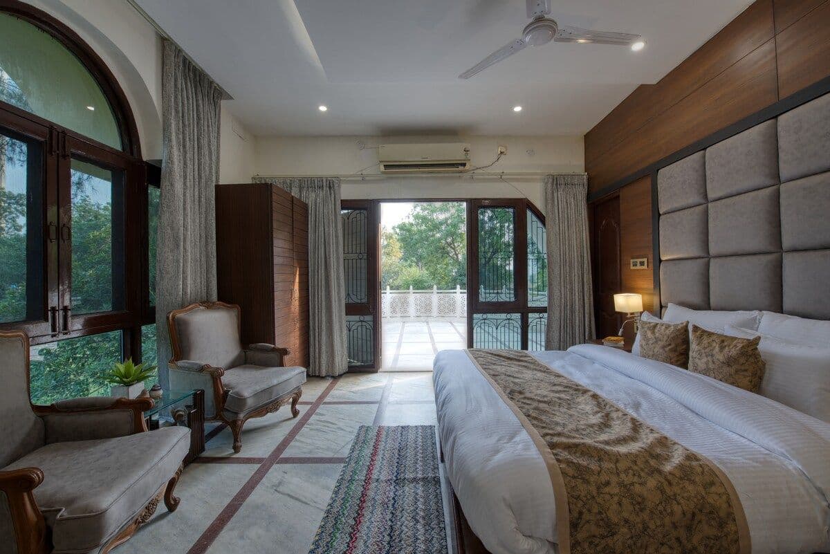 Sunahari Bagh - Luxe farmstay with Pool in Gurgoan 3