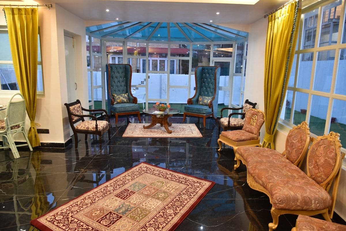 The Warrick Luxe Homestay, 5 Mins Mall Road Shimla 2