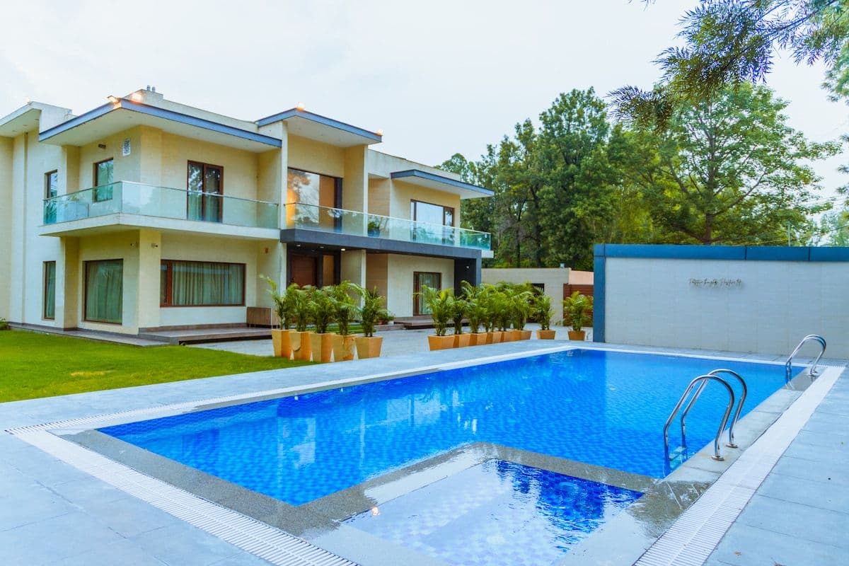 Banyan Villa- 6BR lux villa wth Pvt. Pool in Delhi 4